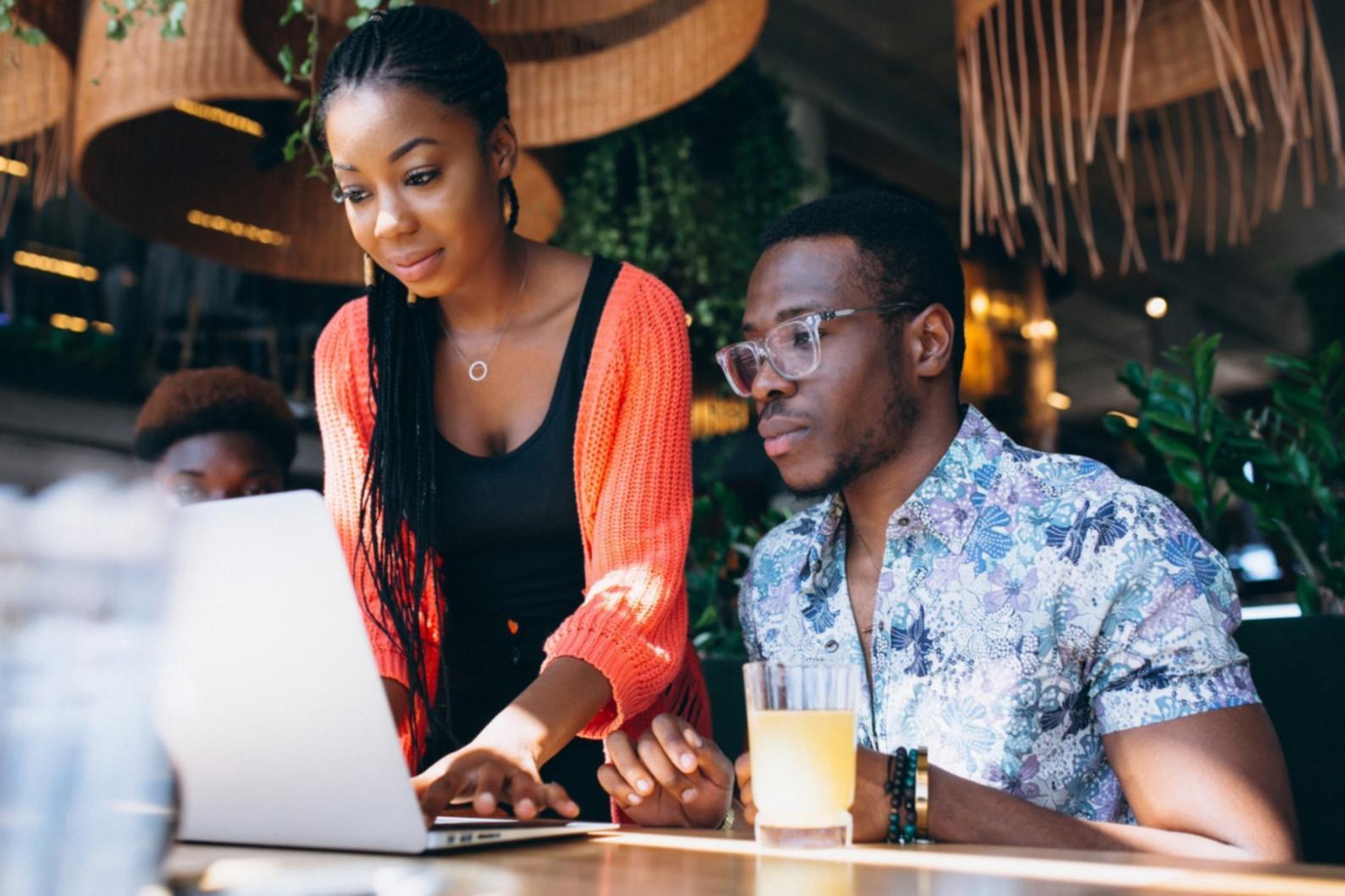 Analyse aktueller mobiler Suchtrends und Algorithmus-Updates